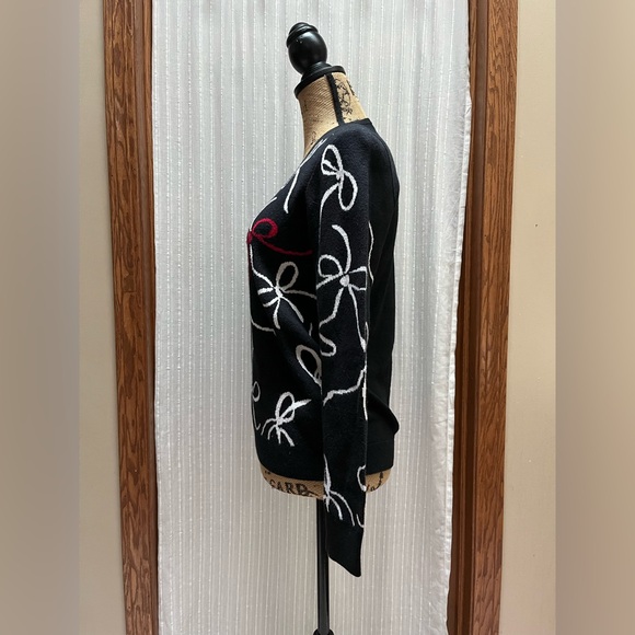 Ann Taylor pullover sweater black white red ribbon bows cotton size M - Picture 2 of 8